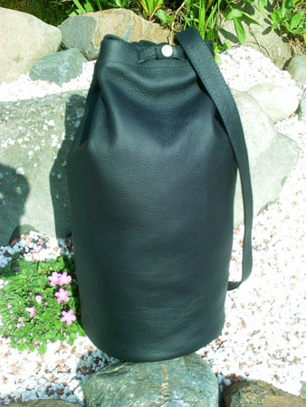black daysack leather bag